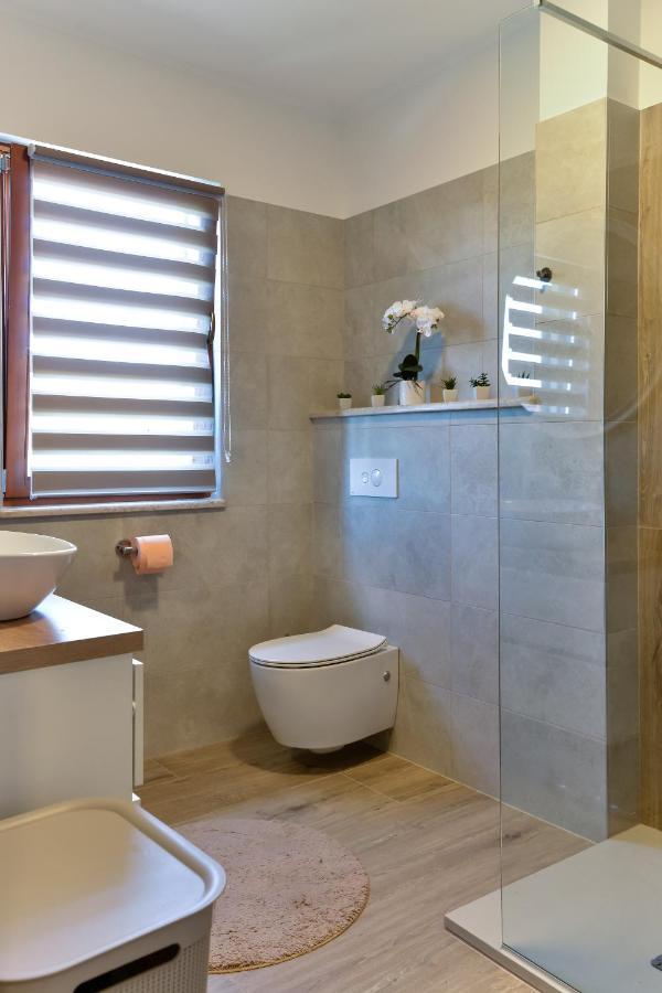 Villa Luciana Spa House, Buje Ngoại thất bức ảnh