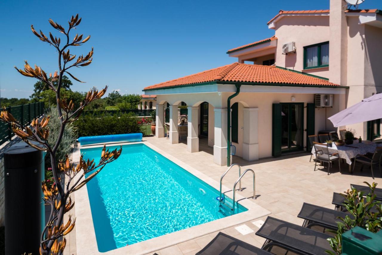 Villa Luciana Spa House, Buje Ngoại thất bức ảnh